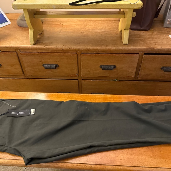 Pants - Picture 3 of 4